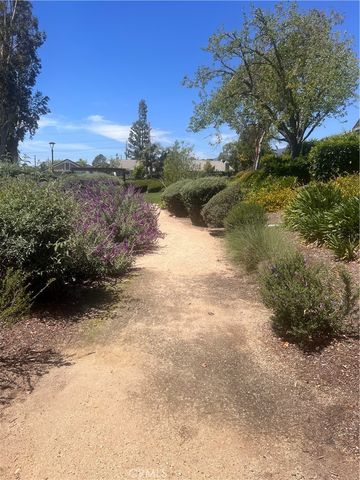 958 Falcon View, Upland, CA 91784