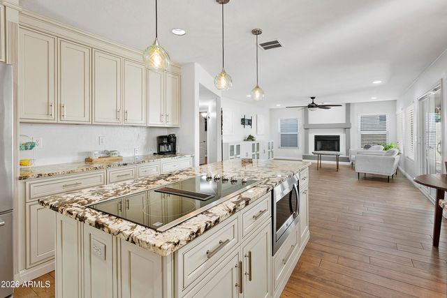 571 N KINGSTON Street, Gilbert, AZ 85233