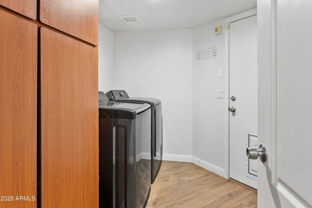 571 N KINGSTON Street, Gilbert, AZ 85233