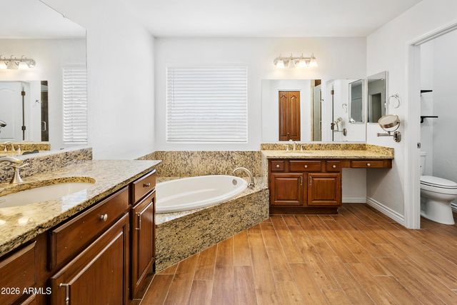 571 N KINGSTON Street, Gilbert, AZ 85233