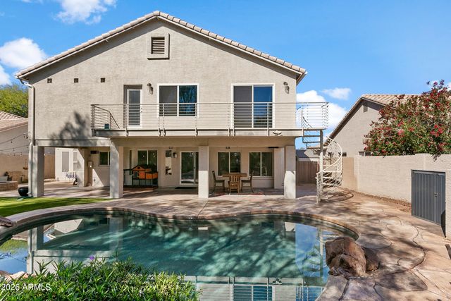 571 N KINGSTON Street, Gilbert, AZ 85233