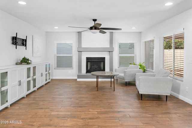 571 N KINGSTON Street, Gilbert, AZ 85233