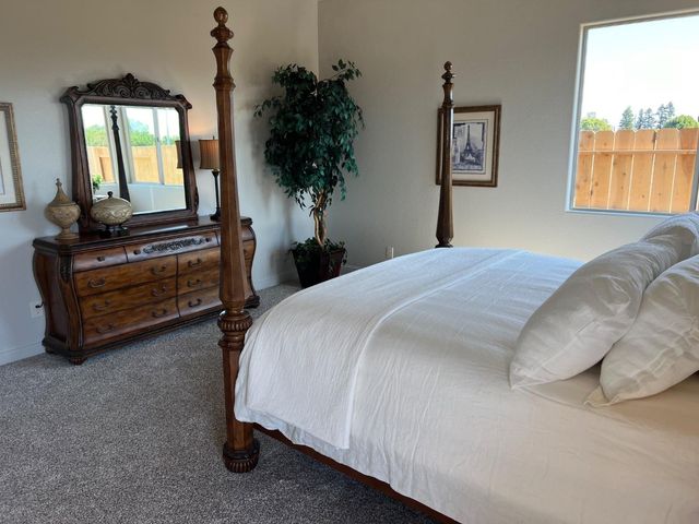 8740 N Privado Ct, Hilmar, CA 95324