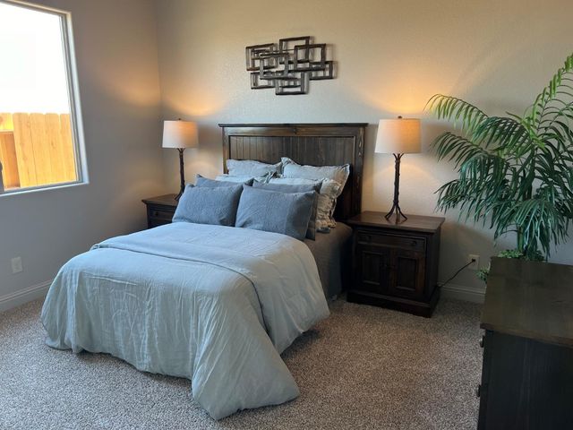 8740 N Privado Ct, Hilmar, CA 95324