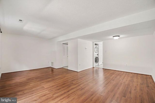 8526 ENGLEWOOD CT, Manassas Park, VA 20111