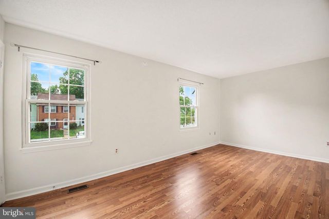 8526 ENGLEWOOD CT, Manassas Park, VA 20111