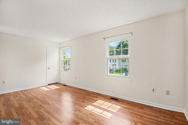 8526 ENGLEWOOD CT, Manassas Park, VA 20111