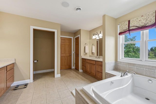 40255 105th STREET, Genoa City, WI 53128