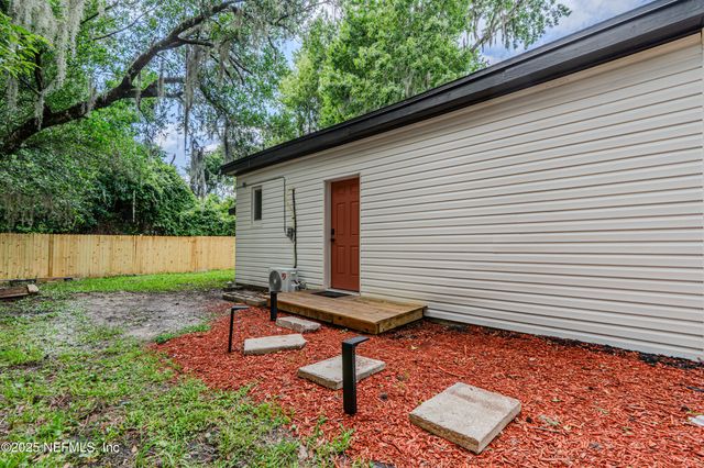 10435 BISCAYNE Boulevard, Jacksonville, FL 32218