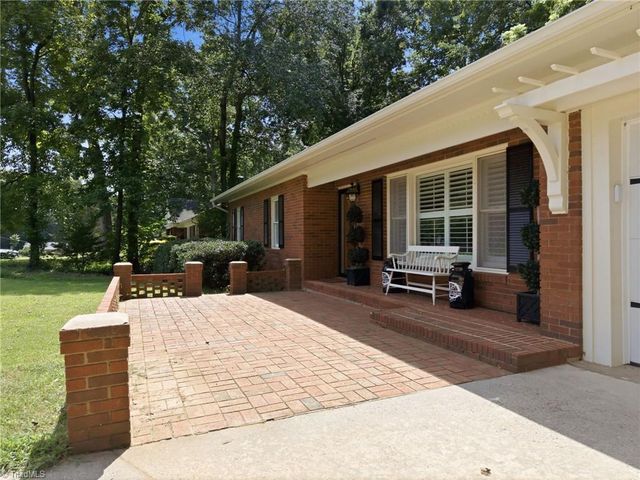 305 Heritage Circle, Statesville, NC 28625