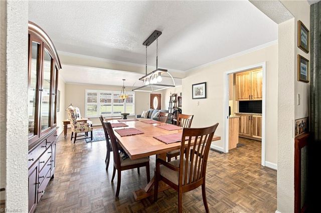 305 Heritage Circle, Statesville, NC 28625