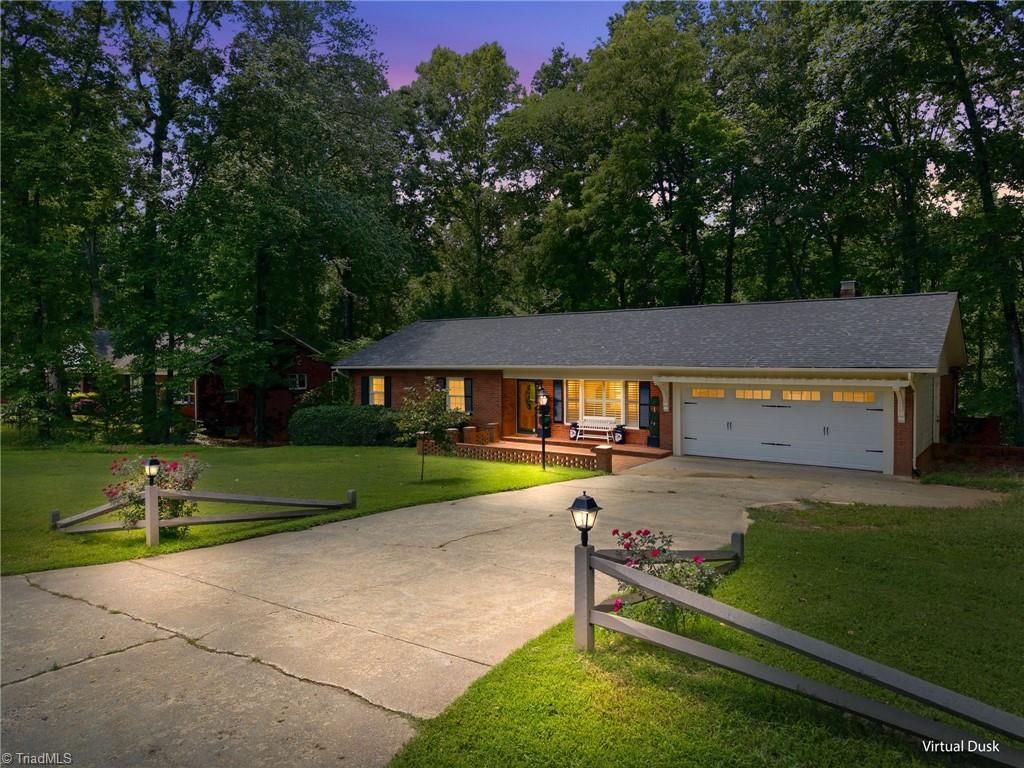 305 Heritage Circle, Statesville, NC 28625