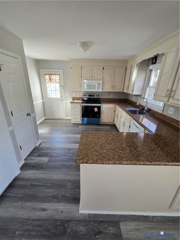 10204 Stonecrest Rd, Chesterfield, VA 23237