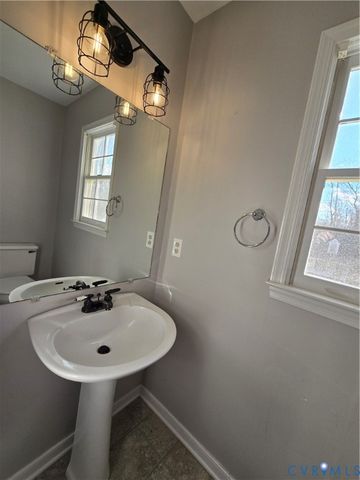 10204 Stonecrest Rd, Chesterfield, VA 23237