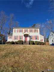 10204 Stonecrest Rd, Chesterfield, VA 23237