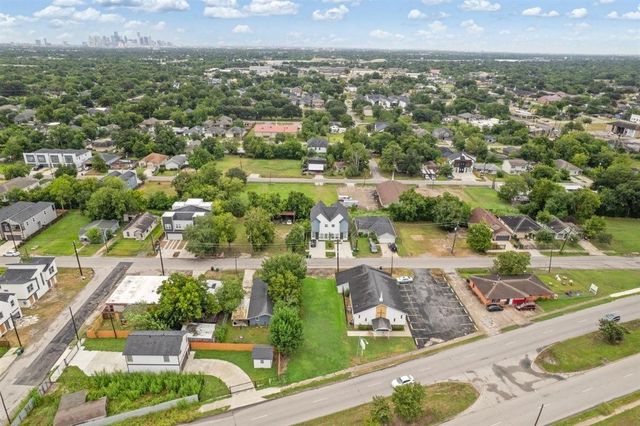 4612 Stassen Street, Houston, TX 77051