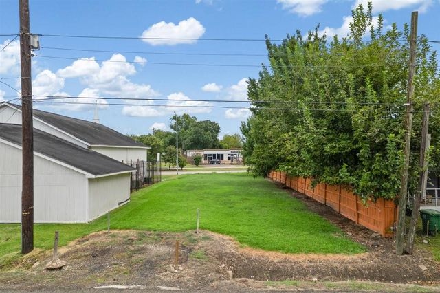 4612 Stassen Street, Houston, TX 77051