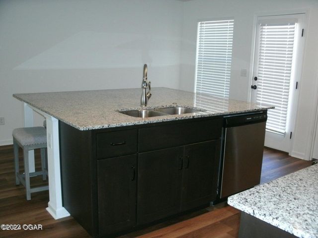 608 Cass Circle, Duenweg, MO 64841