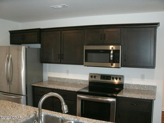 608 Cass Circle, Duenweg, MO 64841