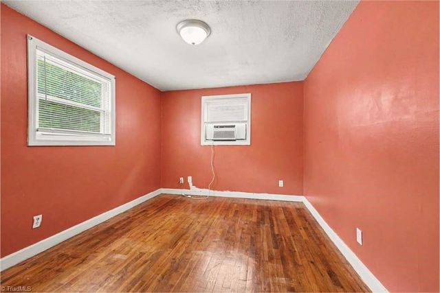 4312 Vickrey Chapel Road N, Jamestown, NC 27282