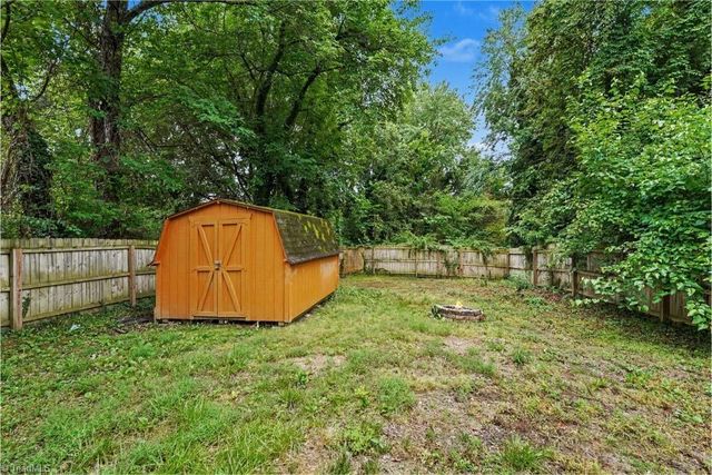 4312 Vickrey Chapel Road N, Jamestown, NC 27282