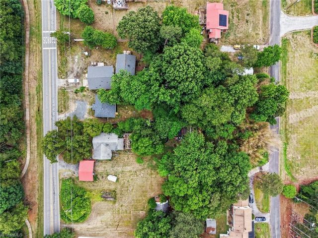 4312 Vickrey Chapel Road N, Jamestown, NC 27282