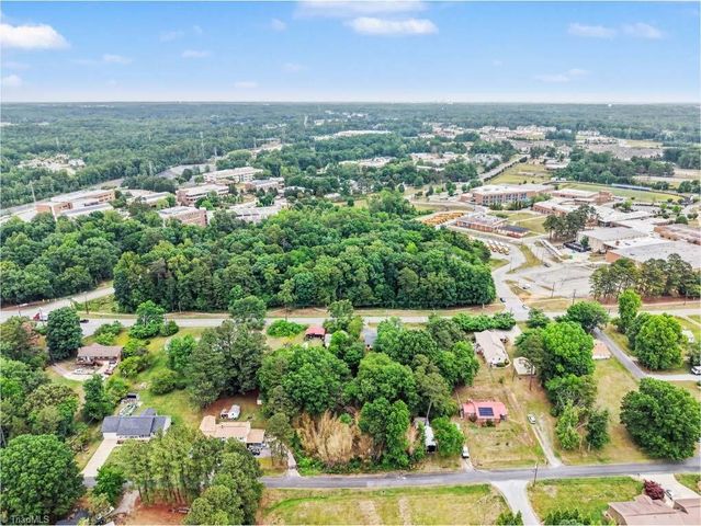 4312 Vickrey Chapel Road N, Jamestown, NC 27282