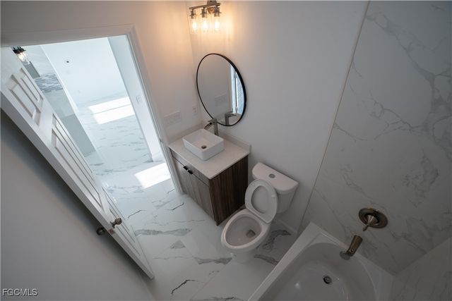 1208 NW 25th PL, Cape Coral, FL 33993