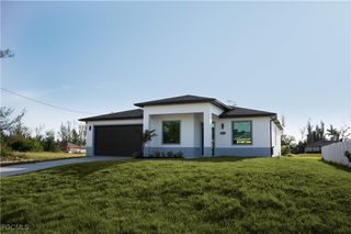 1208 NW 25th PL, Cape Coral, FL 33993