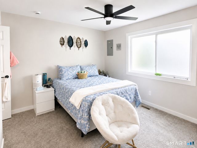 76 Kings Highway, Groton, CT 06340