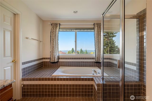 7618 80th Avenue NE, Marysville, WA 98270