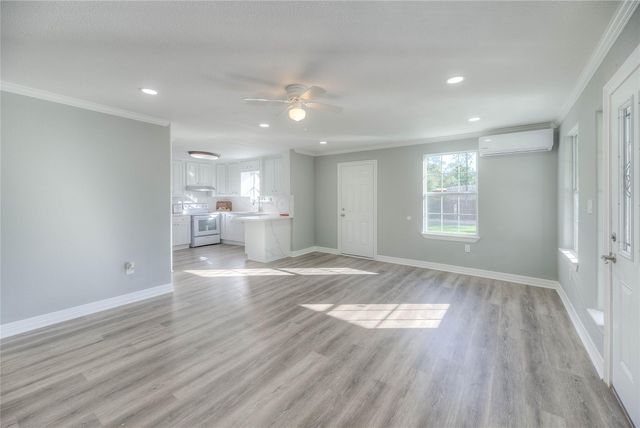 420 Oak Forest Drive, Shepherd, TX 77371