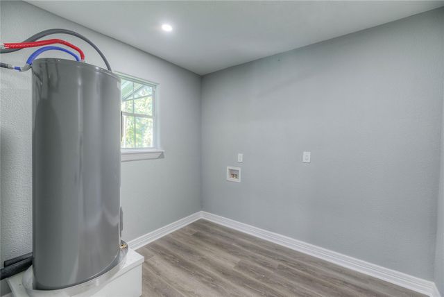 420 Oak Forest Drive, Shepherd, TX 77371