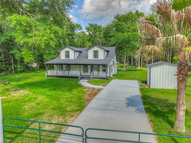 420 Oak Forest Drive, Shepherd, TX 77371