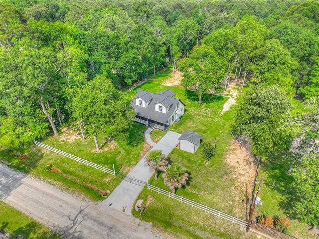 420 Oak Forest Drive, Shepherd, TX 77371