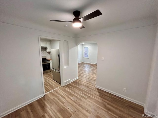 16306 Carlisle Street, Detroit, MI 48205