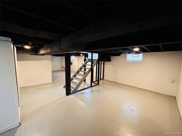 16306 Carlisle Street, Detroit, MI 48205