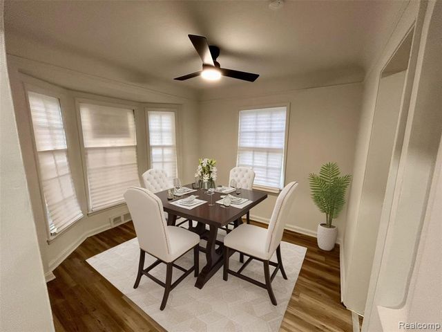 16306 Carlisle Street, Detroit, MI 48205