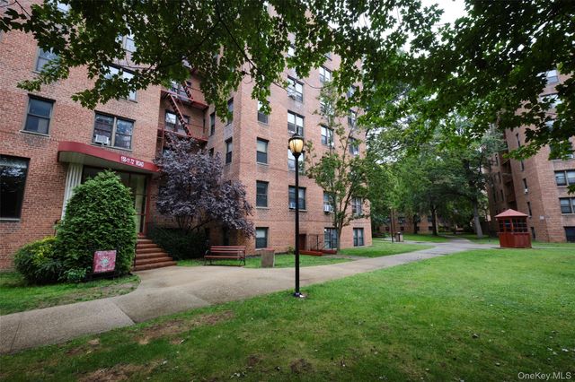 150-11 72nd Road 1C, Kew Garden Hills, NY 11367