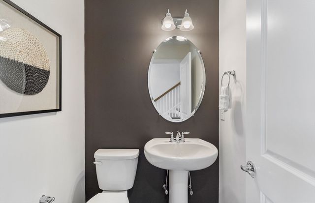 15 Emerald Run 10, Shrewsbury, MA 01545