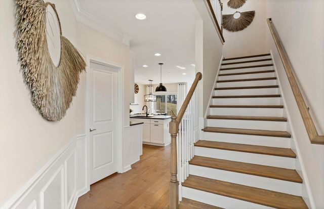 15 Emerald Run 10, Shrewsbury, MA 01545