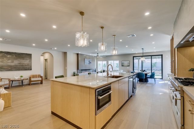 2897 Sunlit Glade Avenue, Henderson, NV 89074