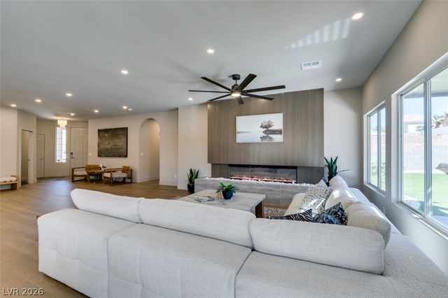 2897 Sunlit Glade Avenue, Henderson, NV 89074