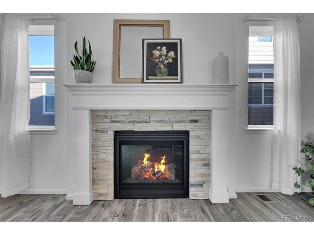 901 N Vandriver Way, Aurora, CO 80018