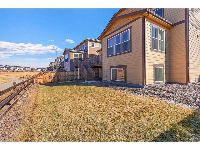 901 N Vandriver Way, Aurora, CO 80018
