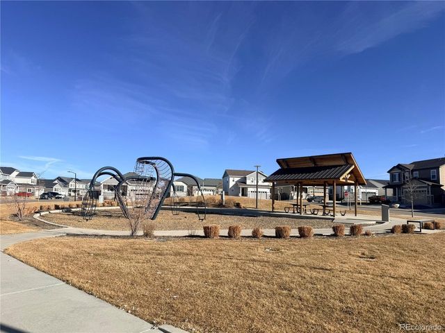 901 N Vandriver Way, Aurora, CO 80018