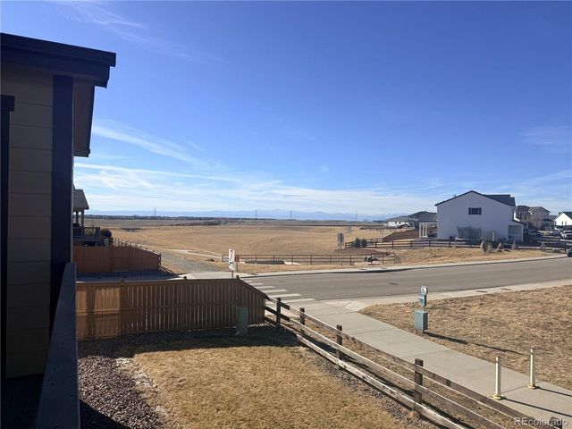 901 N Vandriver Way, Aurora, CO 80018