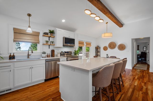 3594 Knollwood Hill Drive, Chattanooga, TN 37415