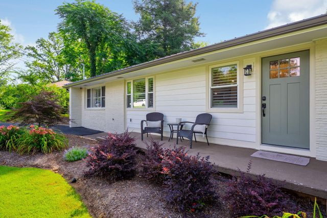 3594 Knollwood Hill Drive, Chattanooga, TN 37415