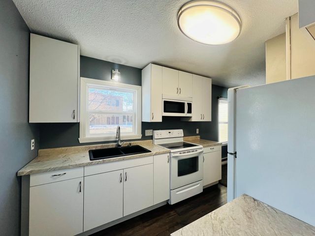 502 5th Street E, Herman, MN 56248